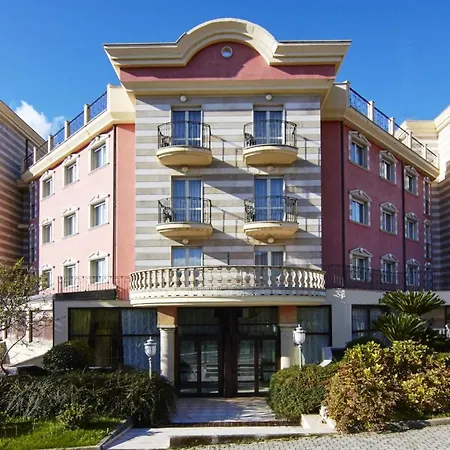 Ali - Palace Hotel 4*