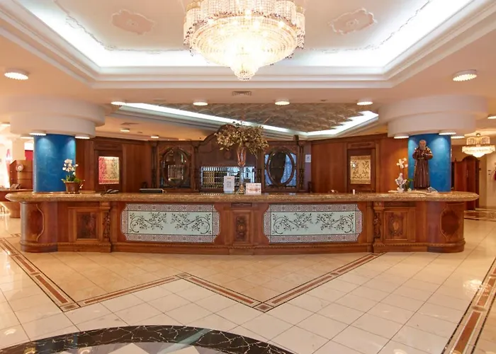 Palace - Alihotels Сан-Джованни-Ротондо