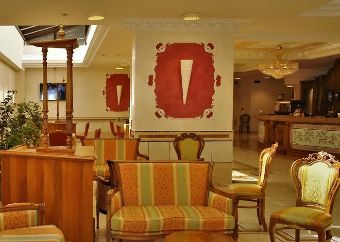 Palace - Alihotels 4* Сан-Джованни-Ротондо