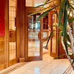 Ali - Palace 4*