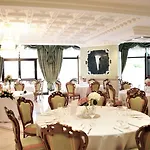 Ali - Palace 4*