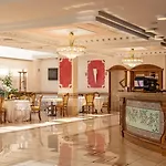Ali - Palace Hotel 4*