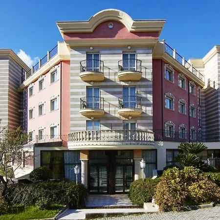 Palace - Alihotels 호텔 4*