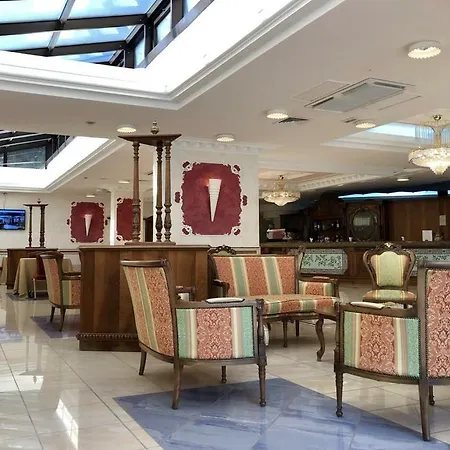 فندق Palace - Alihotels سان جيوفاني روتوندو