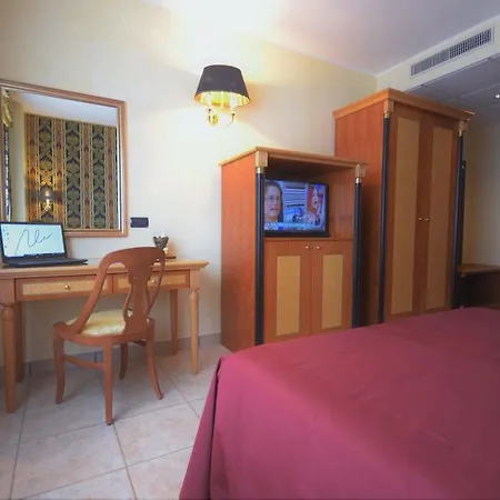 Palace - Alihotels 호텔