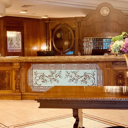 فندق Palace - Alihotels سان جيوفاني روتوندو