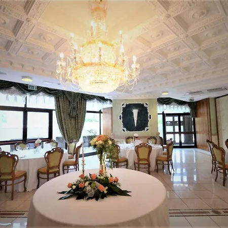 فندق Palace - Alihotels