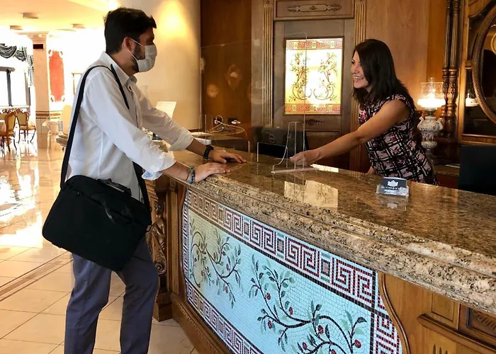 Hotel Palace - Alihotels